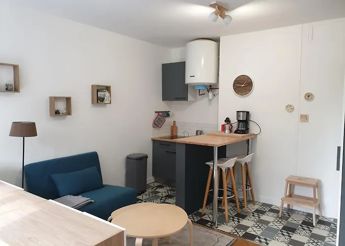 Meuble Tres Cosy A Proximite De Toutes Commodites